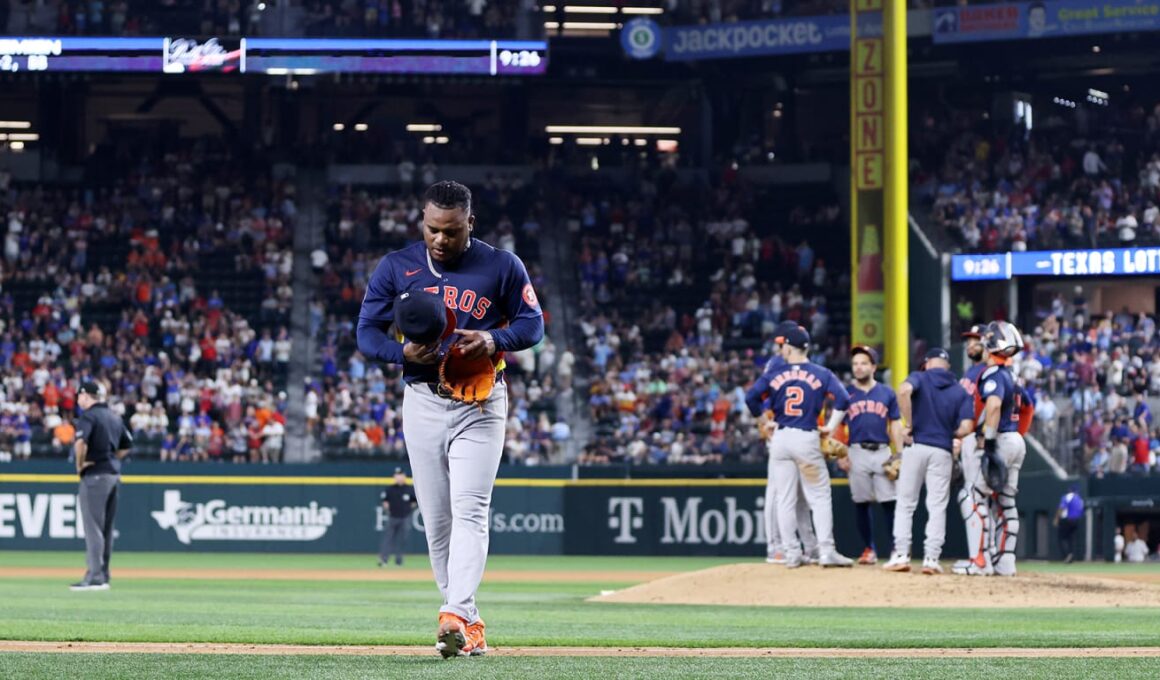 Valdez falls 1 out shy of 2nd career no-hitterValdez falls 1 out shy of 2nd career no-hitter