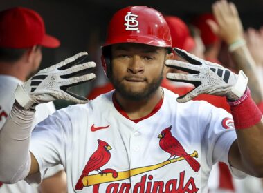 ‘This is awesome’: With parents on hand, Scott sparks Cards with 1st MLB HR’This is awesome’: With parents on hand, Scott sparks Cards with 1st MLB HR