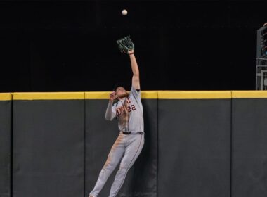 Skubal dazzles, Meadows comes up clutch with HR robbery in winSkubal dazzles, Meadows comes up clutch with HR robbery in win