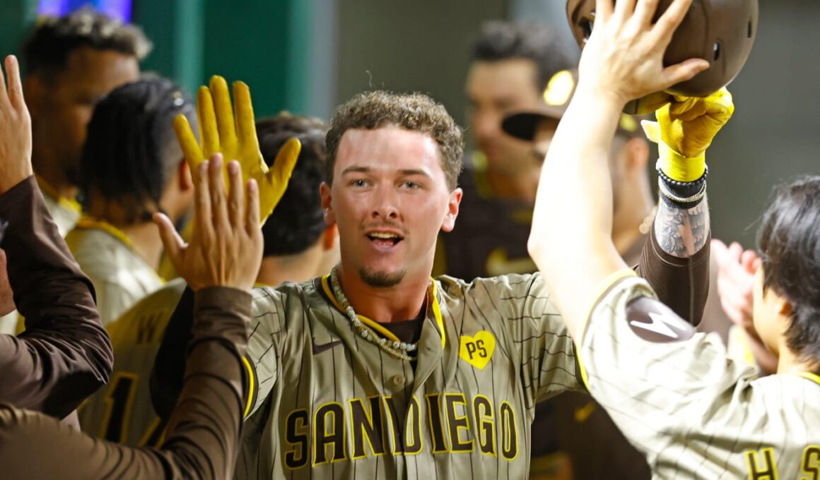 Merrill’s huge 2-HR game sends Padres to 6th straight series winMerrill’s huge 2-HR game sends Padres to 6th straight series win