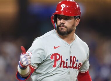 Schwarber clubs 3 HRs — 1 to LF, 1 to RF, 1 to CF — as Phils beat LASchwarber clubs 3 HRs — 1 to LF, 1 to RF, 1 to CF — as Phils beat LA