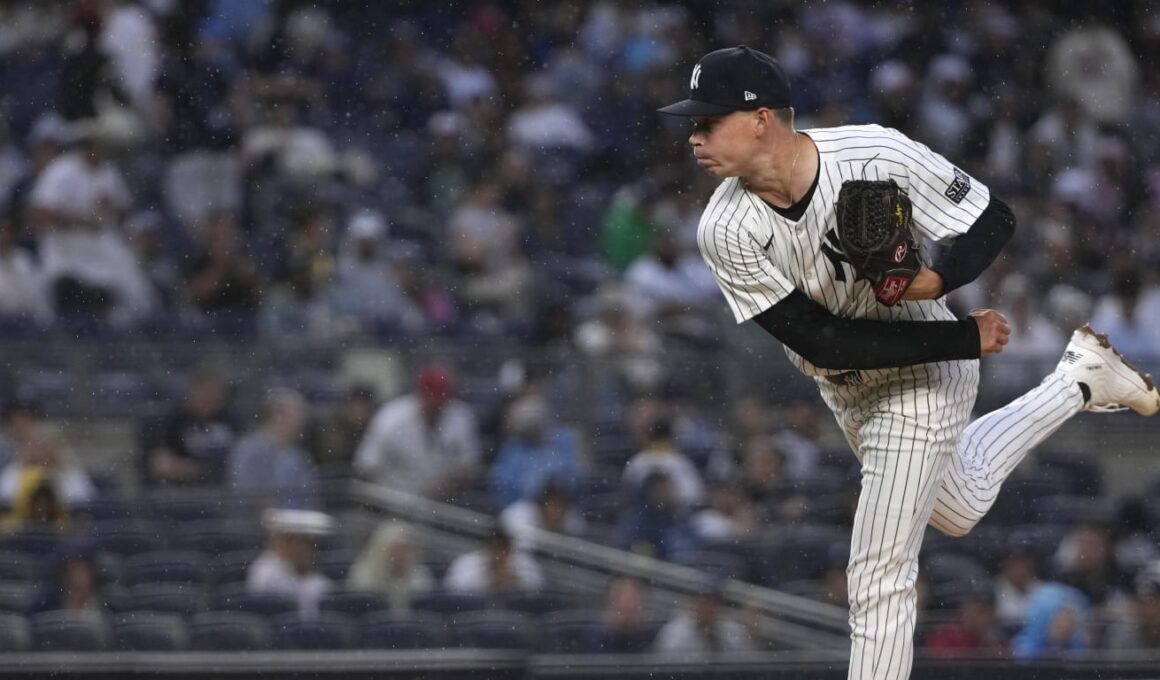 Warren stumbles as Yanks drop rain-soaked nightcapWarren stumbles as Yanks drop rain-soaked nightcap