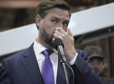 JD Vance Stung by Double-Digit Approval Drop in New Poll