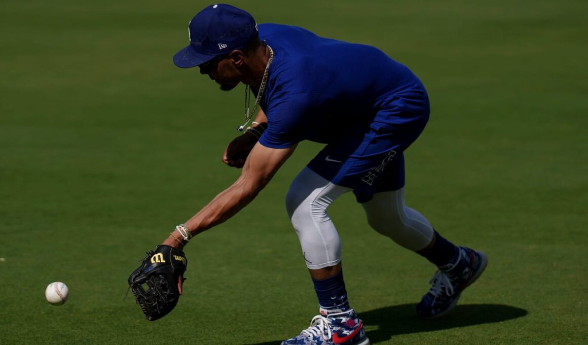 Betts returning to right field when IL stint endsBetts returning to right field when IL stint ends