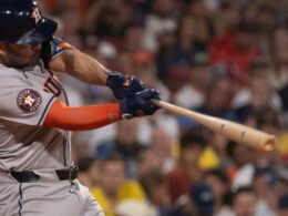 Altuve’s game-changing homer a huge swing in momentum for AstrosAltuve’s game-changing homer a huge swing in momentum for Astros