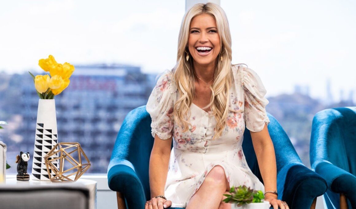 ‘Flip or Flop’ Star Christina Hall Issues PSA to Potential Suitors—and Clarifies Home Sale Plans Amid Divorce