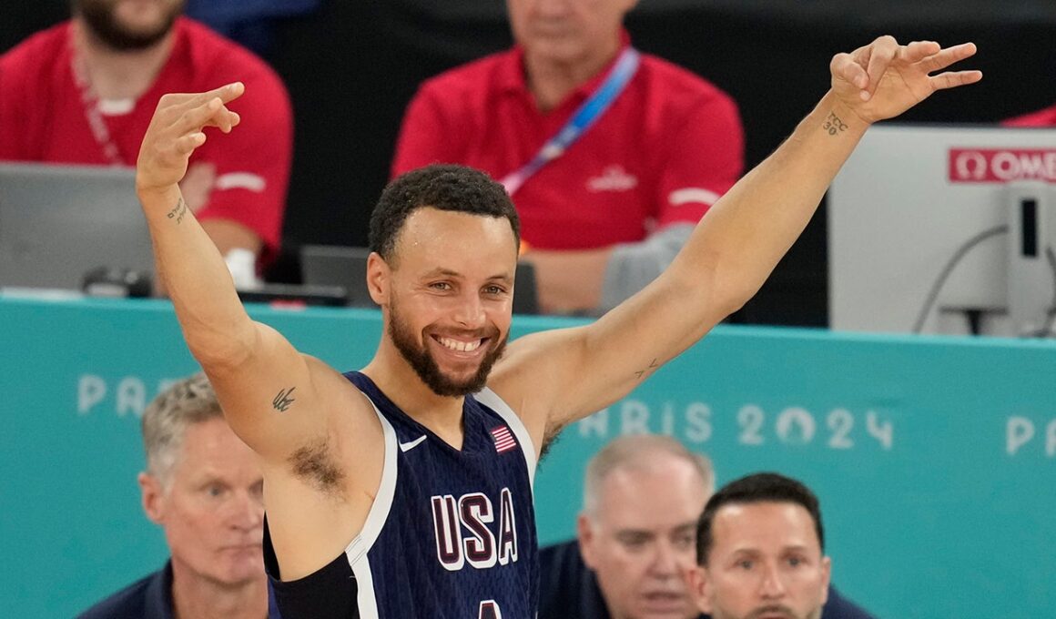 Steph Curry electrifies Team USA in 4th quarter on way to gold medal win at Paris Olympics