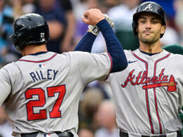 Olson homers twice, including a slam, to help Braves snap skidOlson homers twice, including a slam, to help Braves snap skid