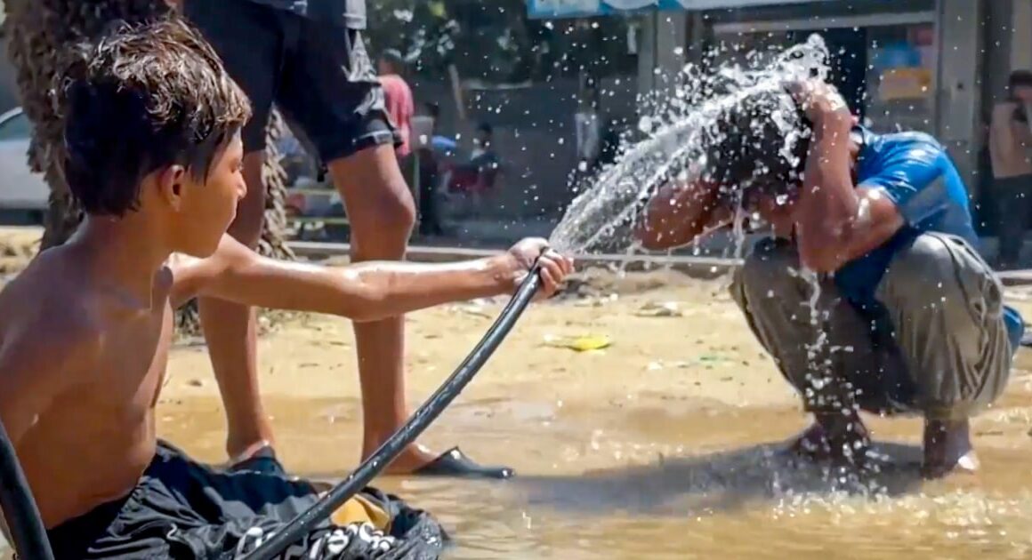 Skin infections and hepatitis spread as Gazans resort to drinking and bathing in contaminated water