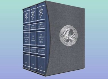 A $325 Lord Of The Rings Book Box Set Releases Soon