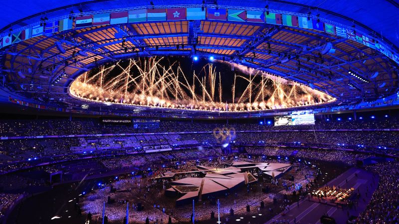 5 takeaways from an extremely memorable Olympics closing ceremony