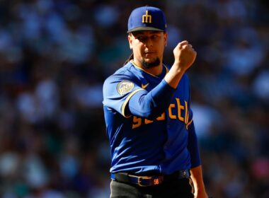 Castillo caps dazzling weekend of pitching in Mariners’ sweepCastillo caps dazzling weekend of pitching in Mariners’ sweep