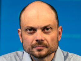 Putin critic Vladimir Kara-Murza thought he was being executed before his release in historic prisoner swap