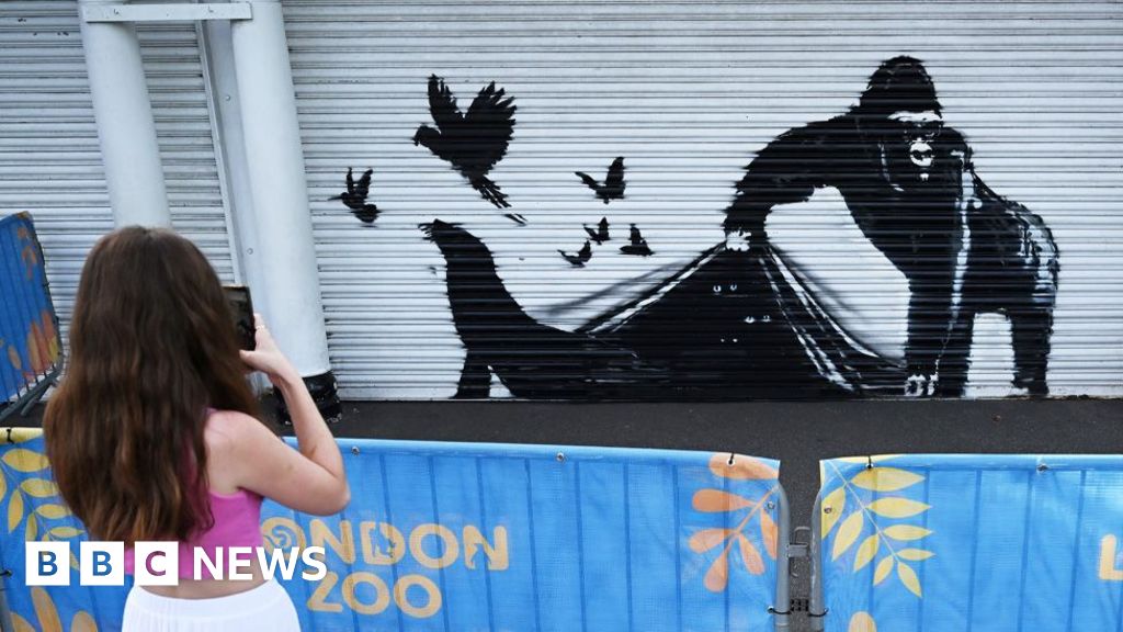 Banksy’s latest work appears on London Zoo gates