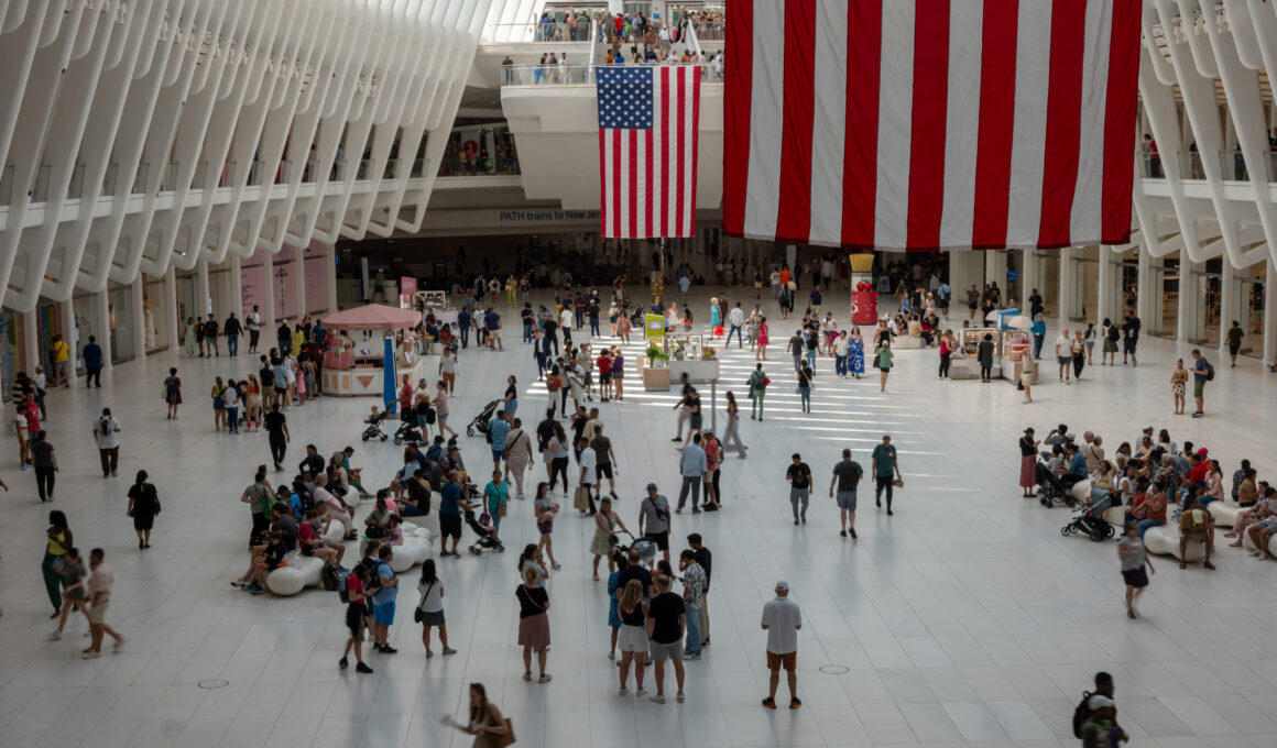 U.S. Economy Alarm Bells as Two Signs of Recessions Emerge