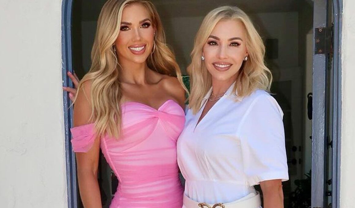 Chiefs Heiress Gracie Hunt and Mom Tavia Look Like Sisters in Stylish Snap from Their ‘Little Getaway’