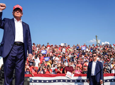 Secret Service approves bulletproof glass to shield Trump at outdoor rallies