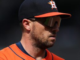 Bregman to miss weekend set vs. White Sox with swollen elbowBregman to miss weekend set vs. White Sox with swollen elbow