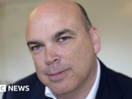 Who is British tech tycoon Mike Lynch?