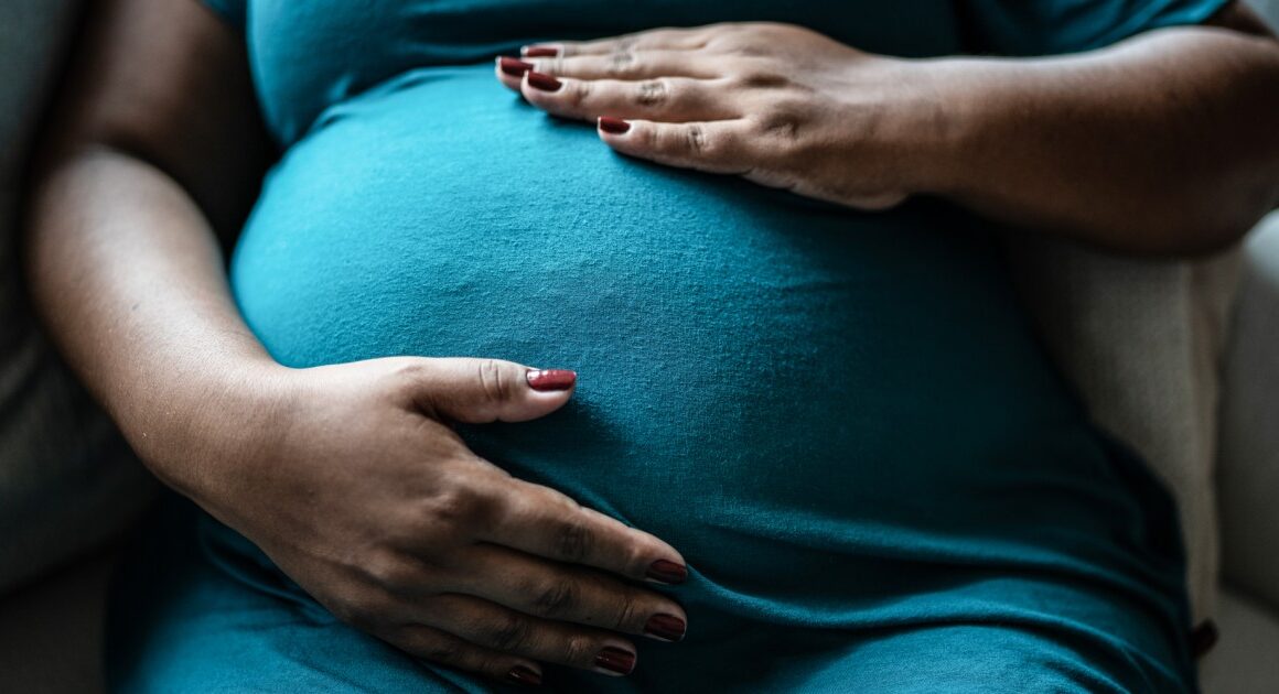 More pregnant women are going without prenatal care, CDC finds